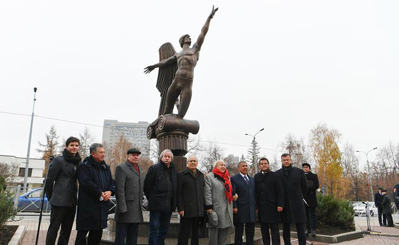 Открытие памятника Рудольфу Нурееву